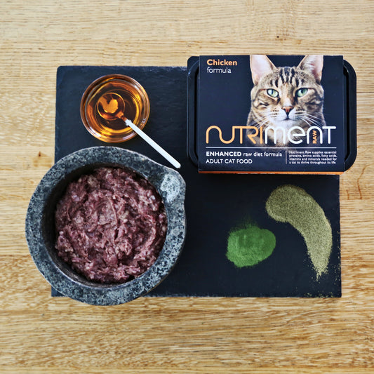 Nutriment Raw Cat Chicken Food| raw cat food| grain free cat food| Kingston raw cat food| New Malden raw cat food| raw cat food 500g| natural cat food| high protein cat food| surbiton raw cat food| free local delivery| cat food delievered|